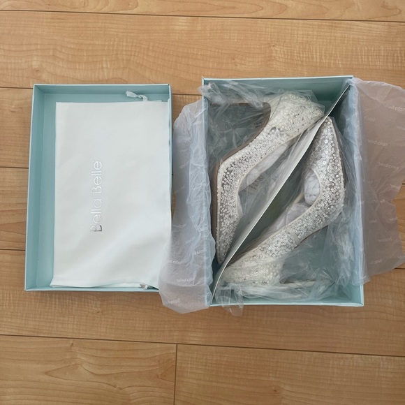 BELLA BELLE - NEW - ELSA IVORY
Illusion Mesh Ivory Sequin Heels - Size 9 - Picture 13 of 15